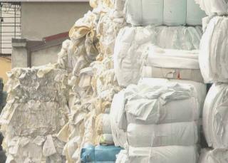 Dal deposito di Santorezzo sono sparite centinaia di balle