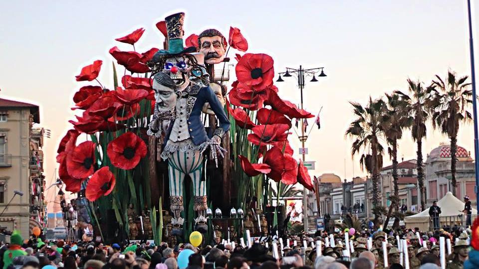 "Papaveri rossi" dei fratelli Cinquini, carro vincitore dell'edizione 2018 (foto Niccolò Cappelli)