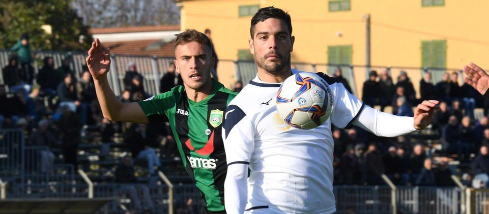 Il Ponsacco non è bello ma strappa la vittoria La prima posizione è di nuovo a un passo 