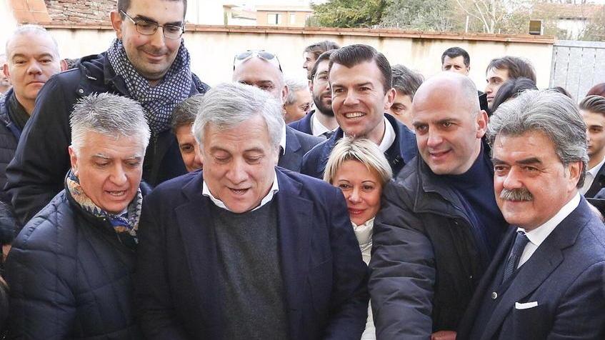 Tajani inaugura la sede provinciale di Forza Italia a San Concordio