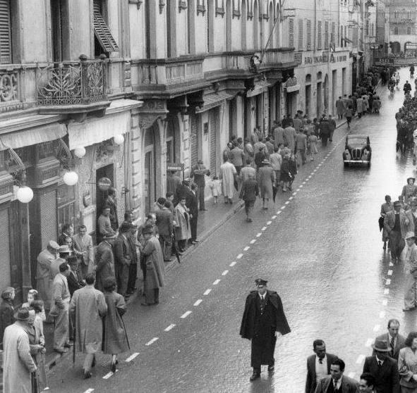 La città com’era dell’Archivio Fratelli Gori torna a vivere nel foyer del Teatro Moderno