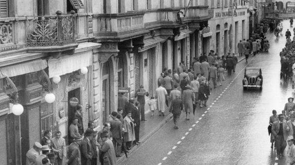 La città com’era dell’Archivio Fratelli Gori torna a vivere nel foyer del Teatro Moderno