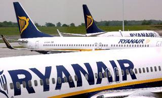 Ryanair vola, sospiro di sollievo per la Sat