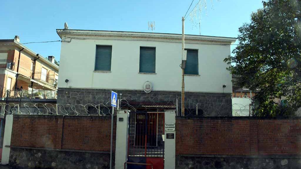Violenze in caserma, 28 rinviati a giudizio per i maltrattamenti agli extracomunitari