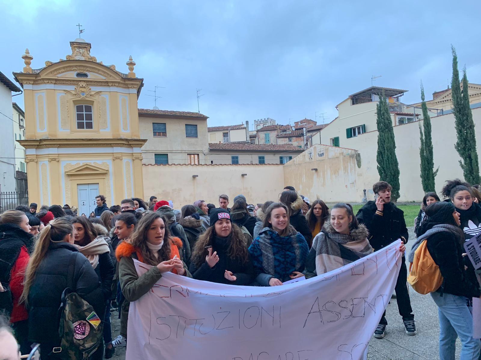 Pistoia, "aule troppo fredde": al liceo Forteguerri scatta la protesta
