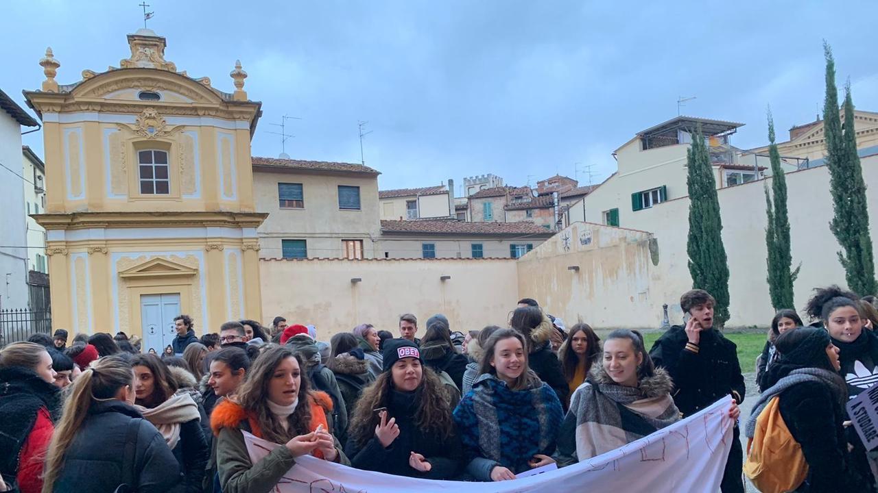 Pistoia, "aule troppo fredde": al liceo Forteguerri scatta la protesta