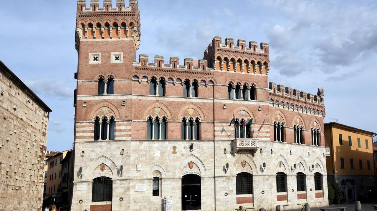 Palazzo Aldobrandeschi, sede della Provincia di Grosseto (foto Agenzia Bf)