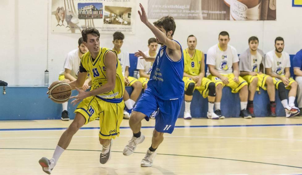 Gara sporca e senza ritmo ma la Dispensa di Campagna non conosce ostacoli