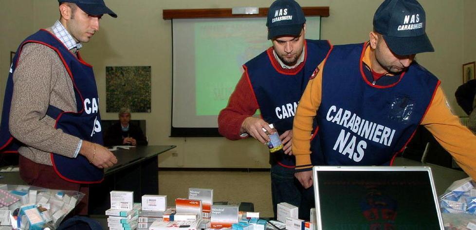 Blitz in un negozio I Nas sequestrano integratori illegali 