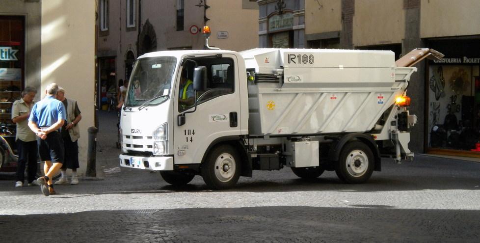 Bonus per acqua, rifiuti, luce e gas: come fare domanda 