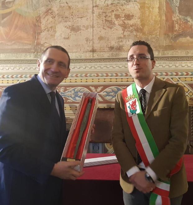 Appello al prefetto per la medaglia d’oro alla città di Volterra 