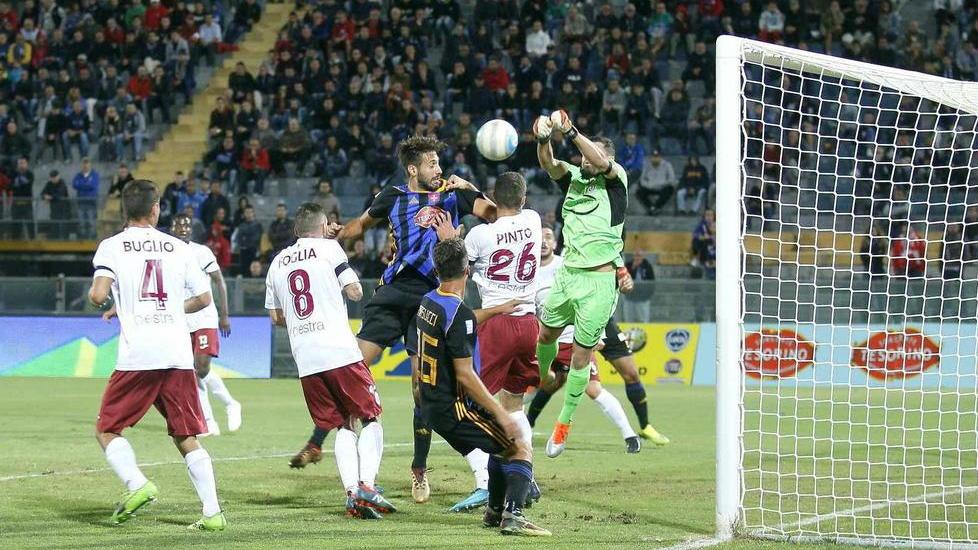 Oggi Arezzo-Pisa Nel gelo del Comunale la vera occasione per diventare una big