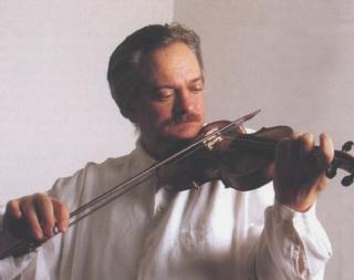 Marco Fornaciari, livornese, violinista di fama internazionale