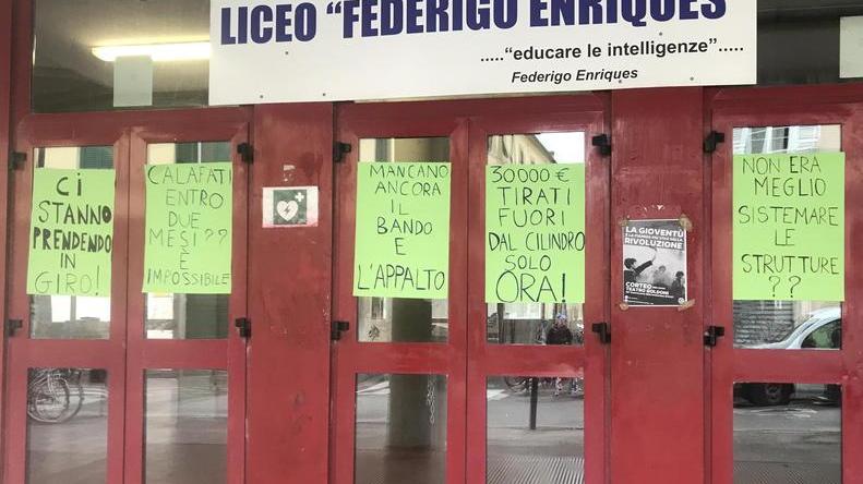 Caos Enriques, lavori all’istituto di via Calafati: dalla Provincia nessuna certezza