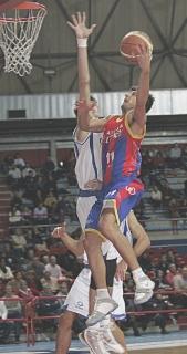 Nicola Mei in azione nella partita con Riva del Garda