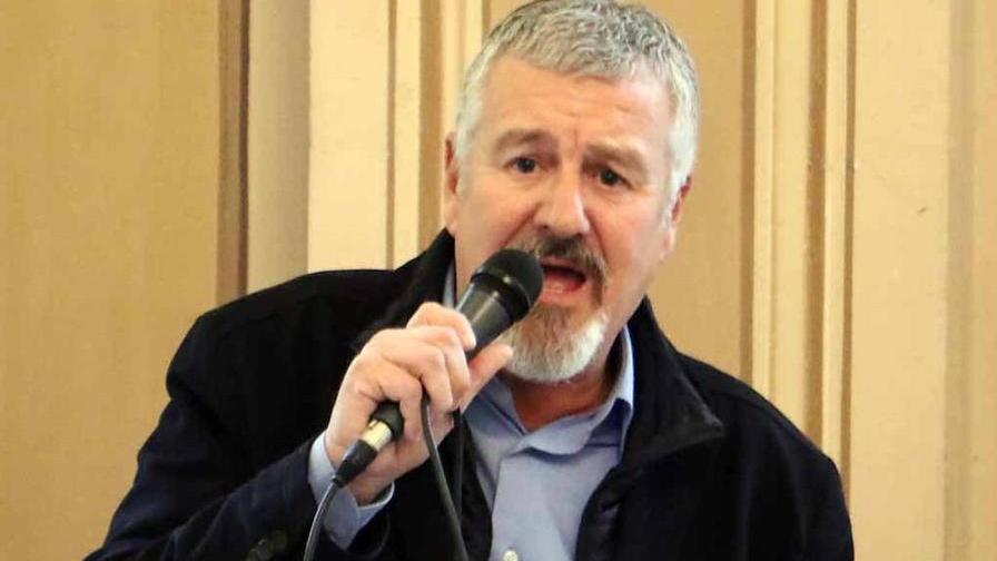 Minacce su Facebook contro Benedetti Domani a processo