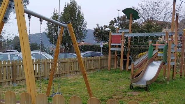 Nuova protezione per il parco giochi a Vado
