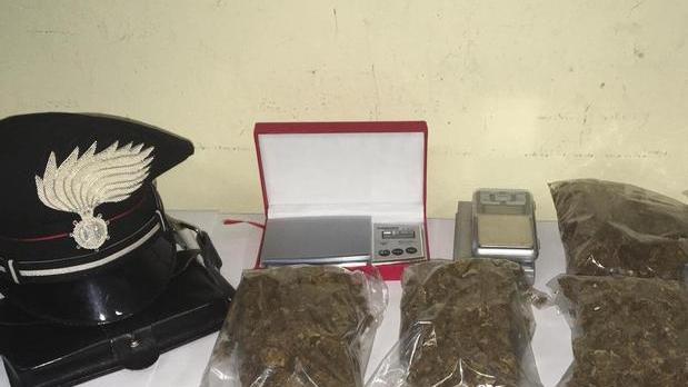 Nascondeva la droga negli ovetti kinder Arrestato un 50enne