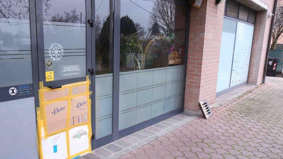 Furto al Mops Cafè Il titolare: «È il quarto non ne possiamo più»