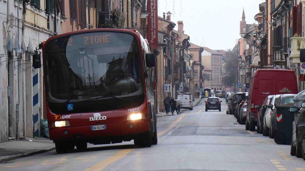Corsie preferenziali dei bus troppo piccole, la vicenda sul tavolo del ministero