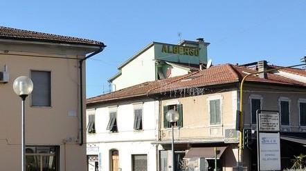 Nuovo asfalto e cartelli grazie all’Oca Bianca 15