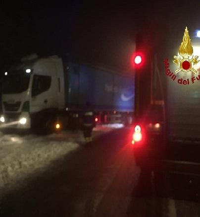 Alberi caduti e rami pericolanti Pegaso “dirottato” su Grosseto 