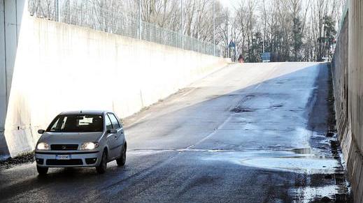 Centomila euro per risolvere il degrado del sottopasso
