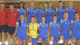 La formazione del’Inter Repairs Delta Pi e, sotto, Chiara Spina