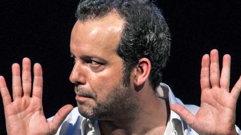 Mario Perrotta al De André «Vi racconto la migrazione dagli occhi degli italiani»