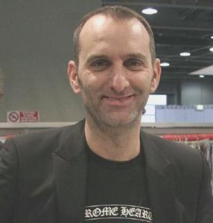 L’imprenditore Sandro Ciardi la direttrice della Camera di commercio Catia Baroncelli e le stiliste Sandra Bacciottini e Sara Lupetti del brand Tissue Noire