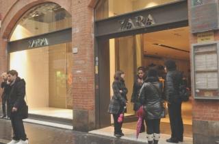 La catena spagnola Zara dove negli ultimi giorni hanno colpito i borseggiatori