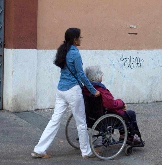 Pronto badante, la Regione regala 30 ore di servizio a tutte le famiglie 