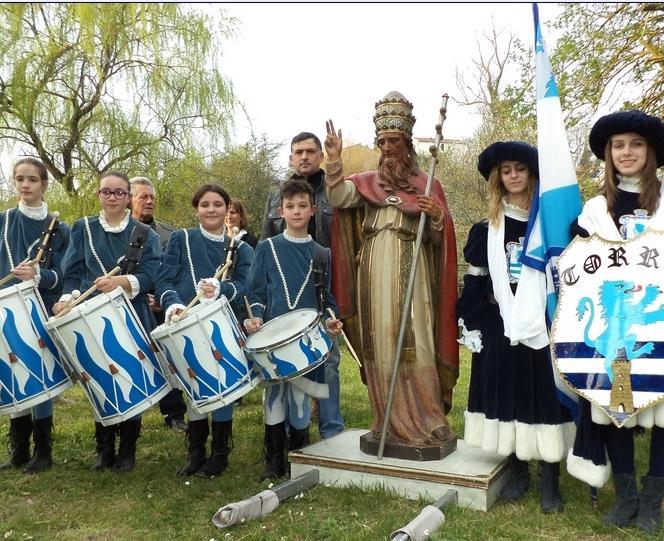 Mille anni di storia del paese in un libro: presentazione a Torre