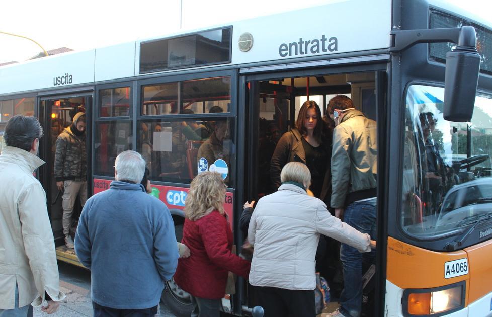 Vendita di biglietti a bordo a rischio: va contro il Codice 