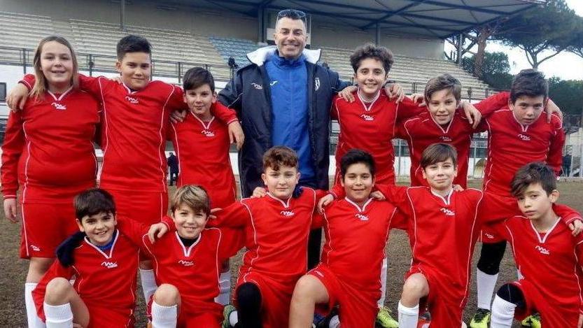 Sei rose e Scuola sport a mister Mirko Tocchi la guida dei giovani classe 2007 e 2008