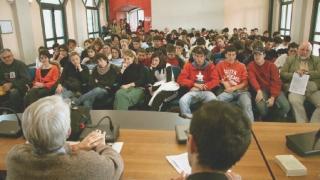 Stamani dalle 9,30 consiglio comunale aperto all’Isis Mattei
