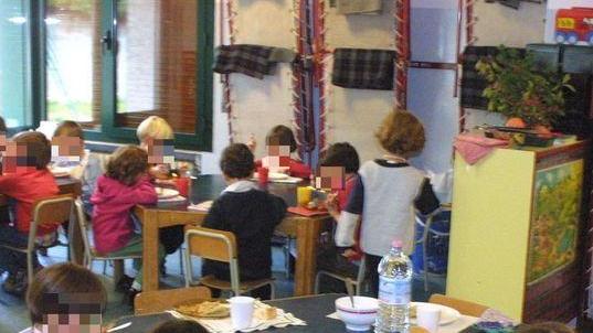 Sei mousse già scadute tra le merendine dei bimbi