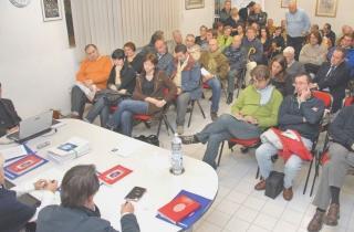 Una delle assemblee tenute dal Comune con i cittadini della zona