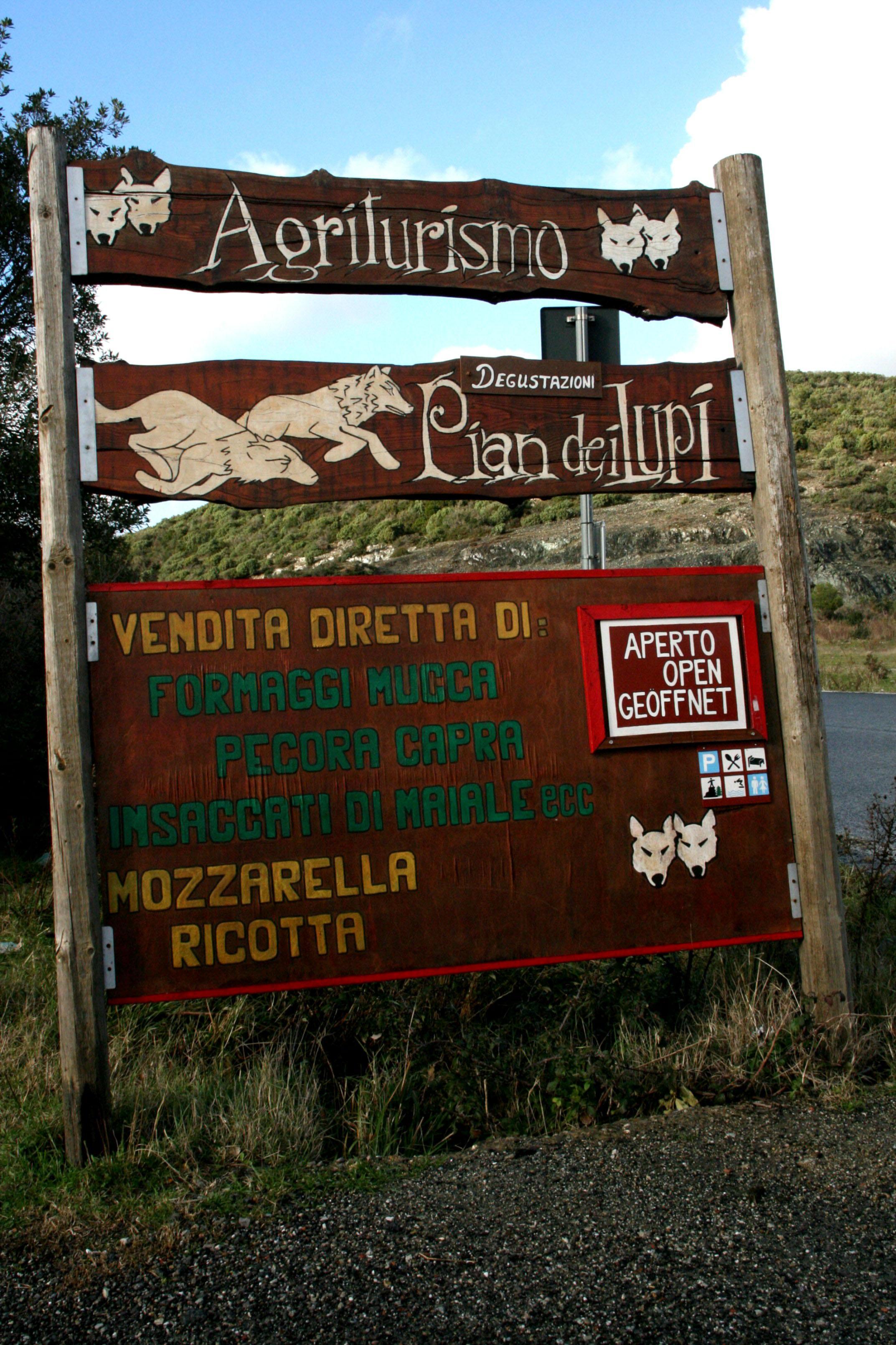 L'insegna dell'agriturismo di Neri