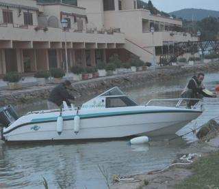 <strong>BARCHE. </strong>Viene tolta una delle ultime dal canale