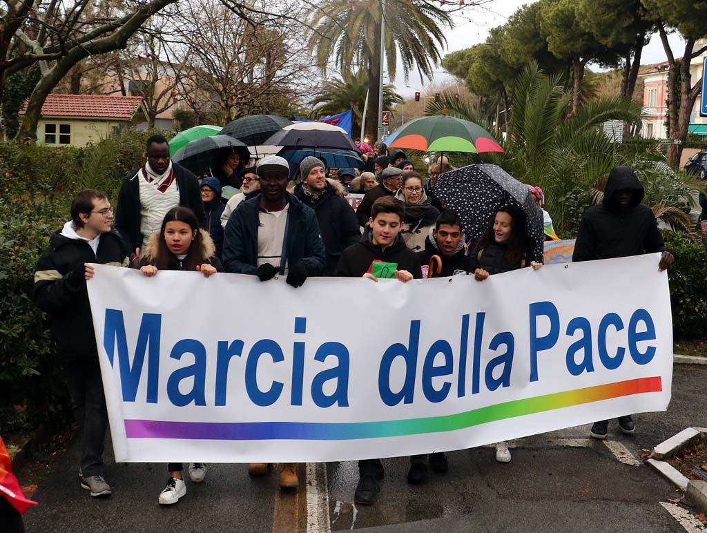 La marcia della pace a Carrara