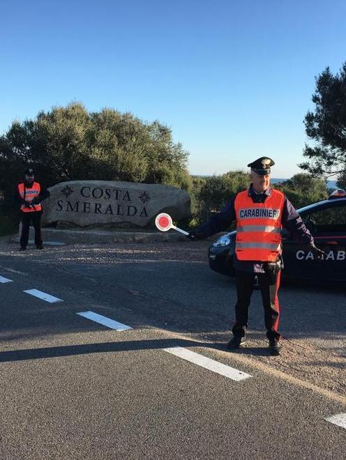 In Costa Smeralda col camper a rubare portafogli, soldi e borse Vuitton 