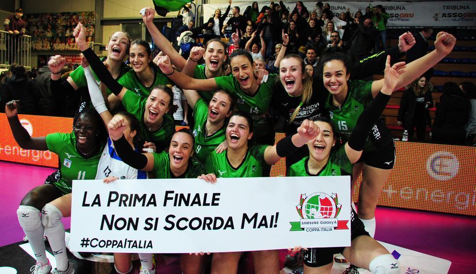 I tifosi a Verona con la Canovi 