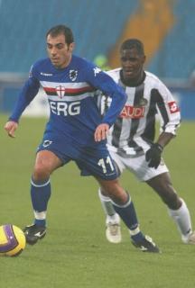<strong>NOVITÀ.</strong> Il nuovo acquisto Claudio Bellucci e a fianco Antonio Candreva