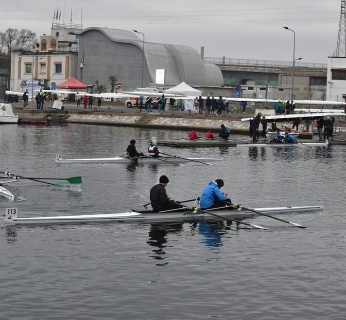 Navicelli Rowing Marathon, vincono Napoli e Genovese 
