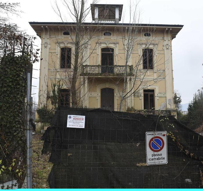 Villa Chelini all’asta: possibile realizzarvi 15 appartamenti 
