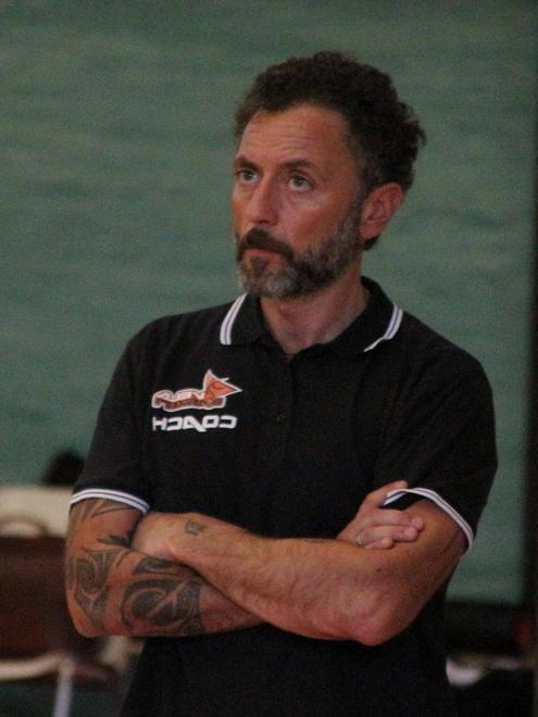 Calcinaia troppo forte Vela Basket al tappeto 