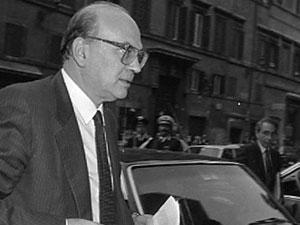 Ricordo di Craxi La cerimoniaci sarà, la strada forse
