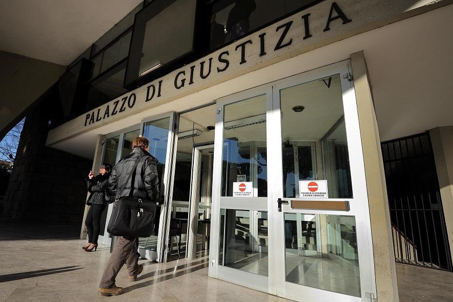 Il tribunale di Grosseto (foto d'archivio, Agenzia Bf)