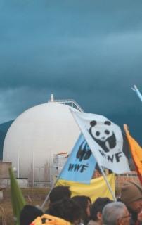 Una protesta contro le centrali nucleari